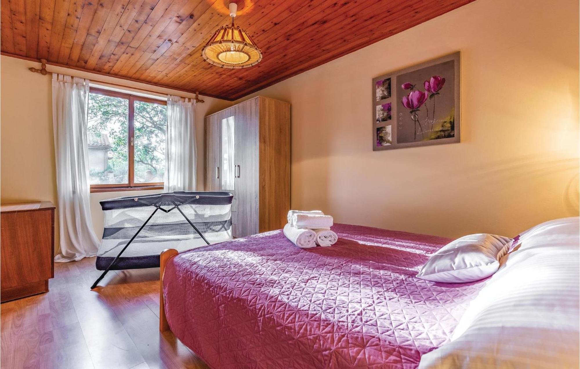 1 Bedroom Pet Friendly Home In ชีชาน ภายนอก รูปภาพ