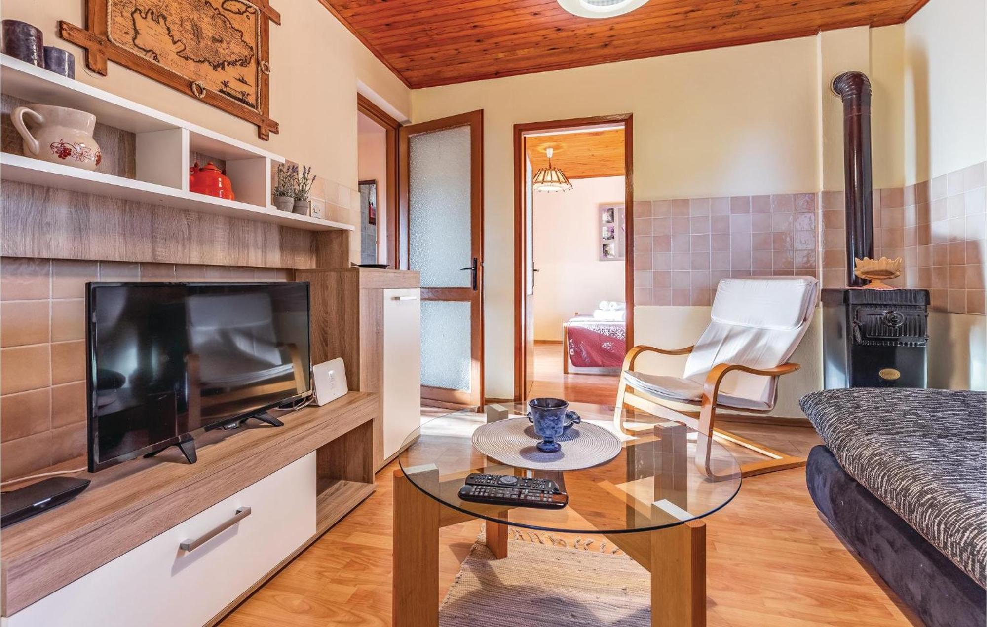 1 Bedroom Pet Friendly Home In ชีชาน ภายนอก รูปภาพ