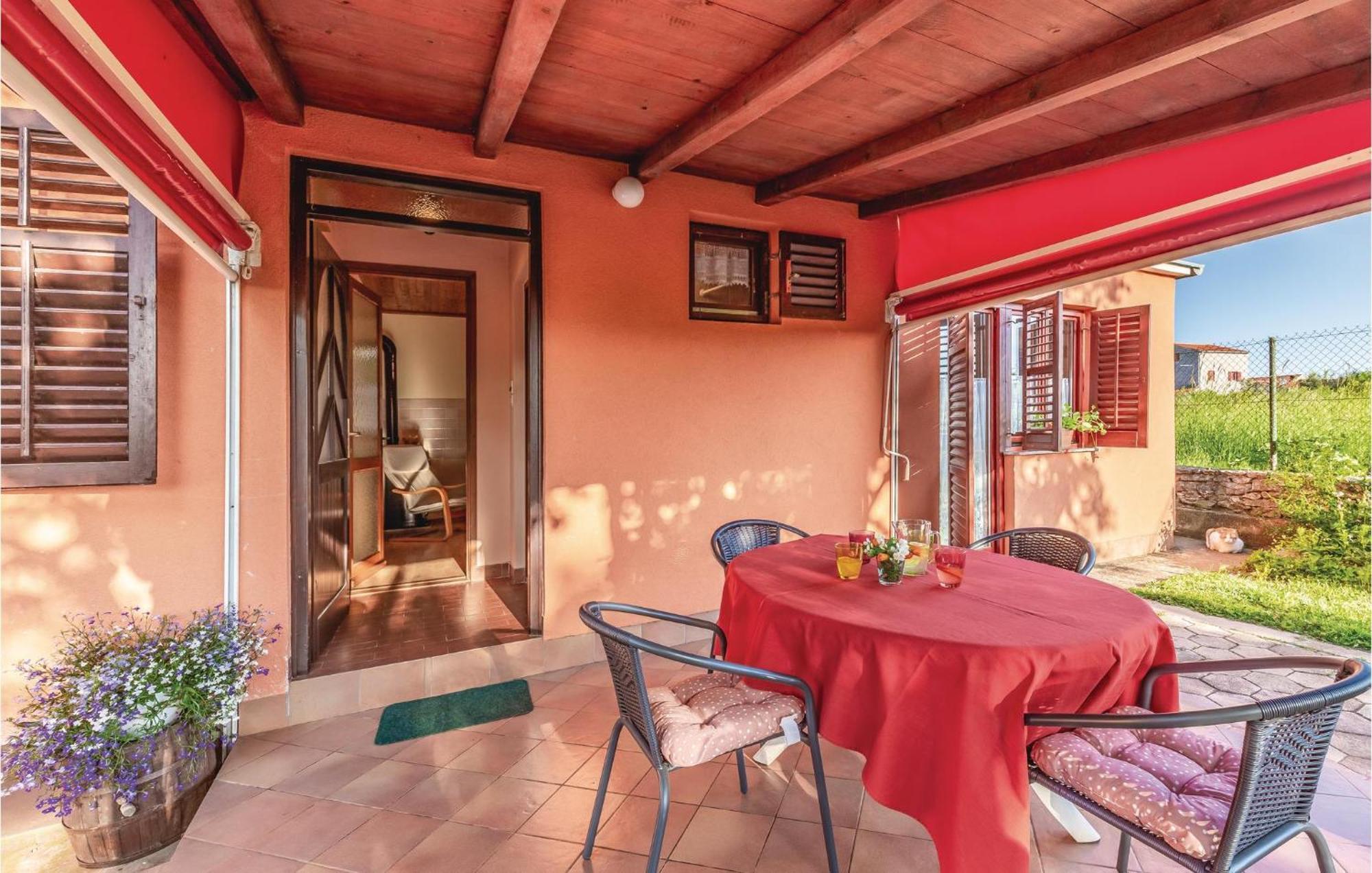 1 Bedroom Pet Friendly Home In ชีชาน ภายนอก รูปภาพ