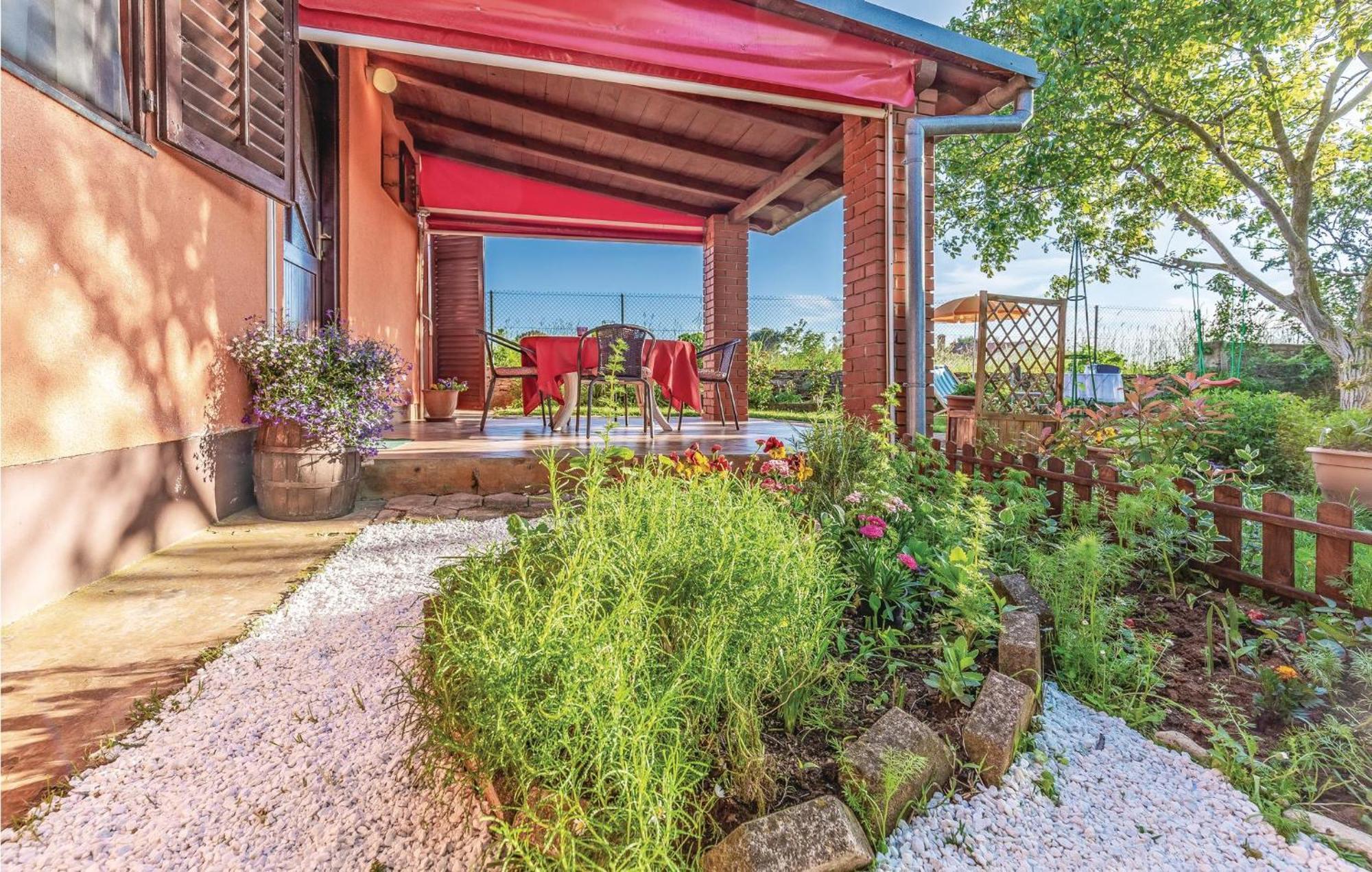 1 Bedroom Pet Friendly Home In ชีชาน ภายนอก รูปภาพ